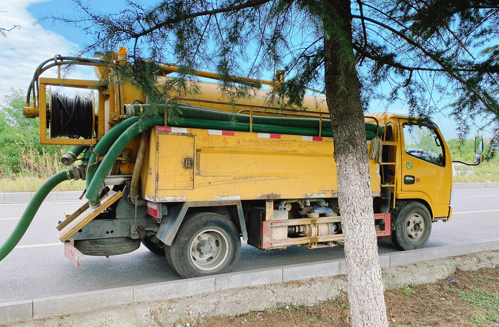 三官村清洗抽粪车