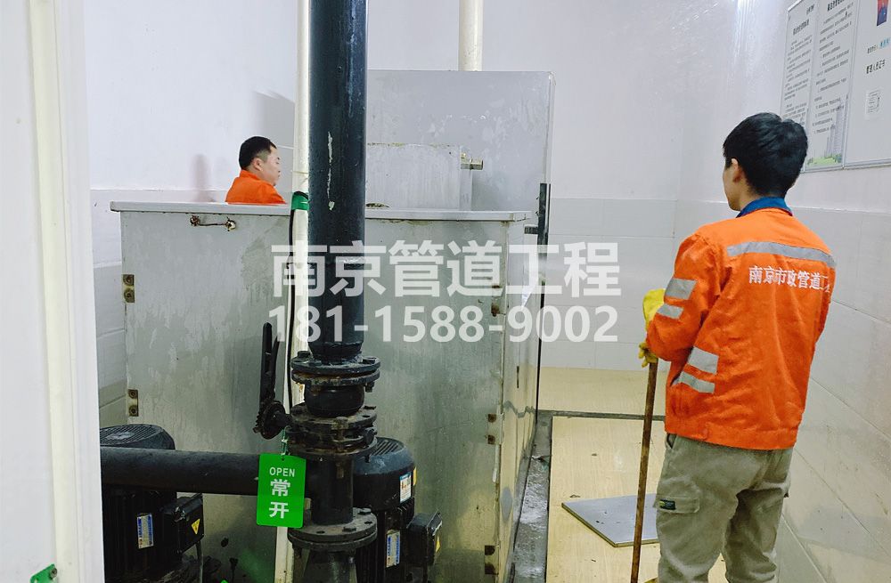 302三官村隔油设备清洗